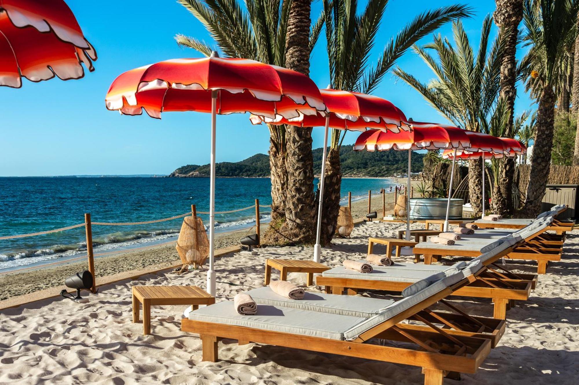 Hotel Vibra Algarb Playa d'en Bossa Exterior photo