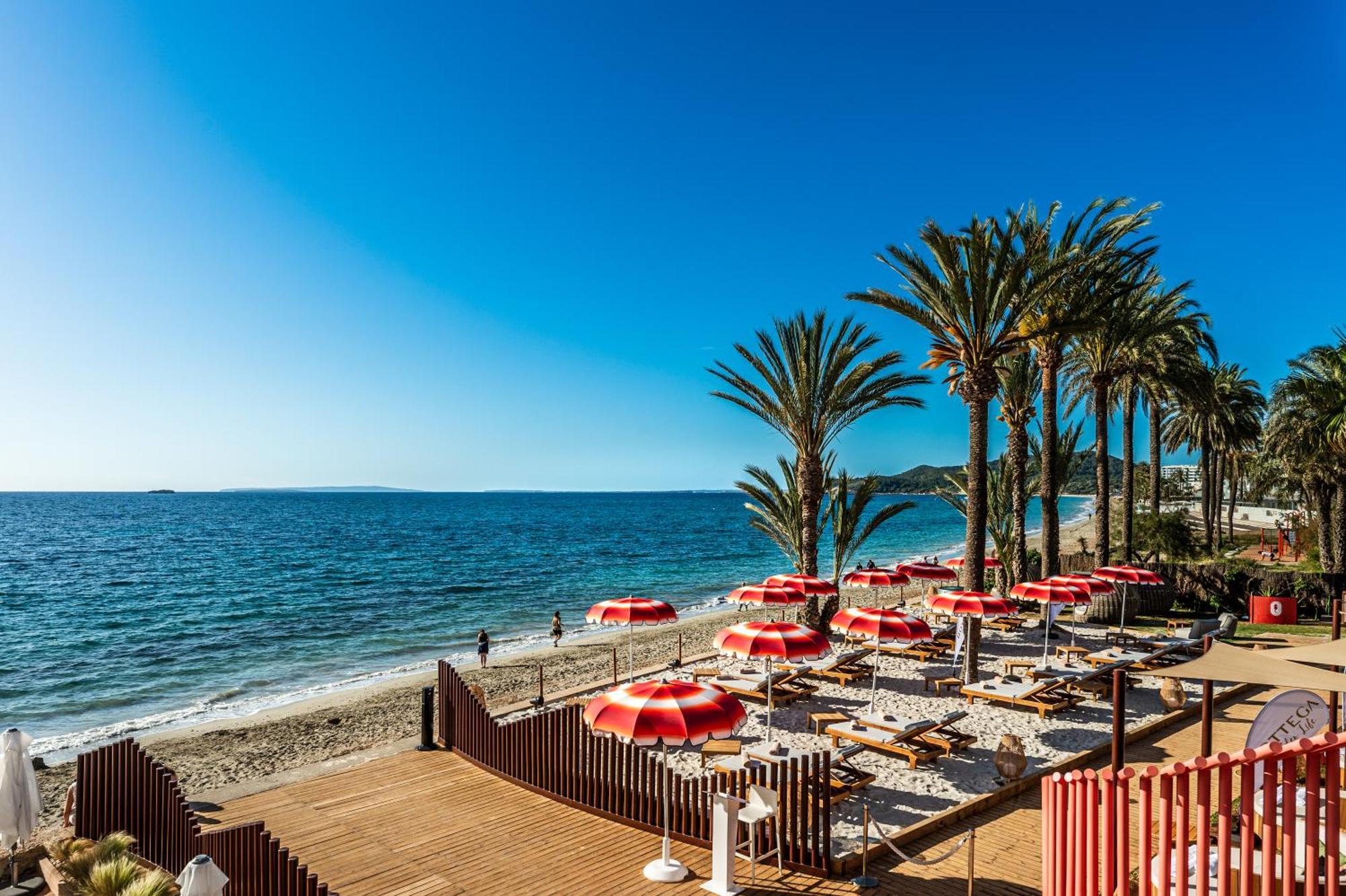 Hotel Vibra Algarb Playa d'en Bossa Exterior photo